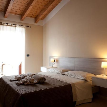Al Borgo Alloggi Desenzano del Garda Exterior photo